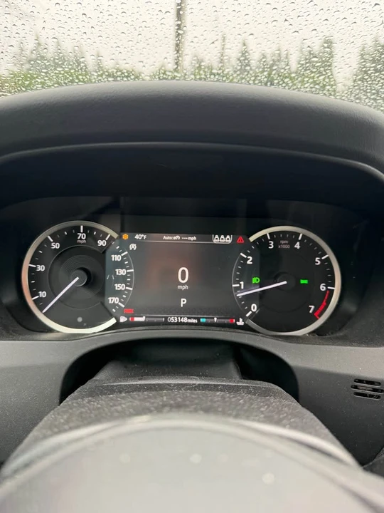 2020 Jaguar XE - Image 12 of 15