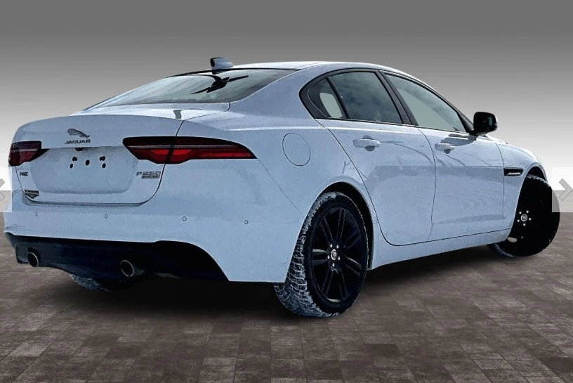 2020 Jaguar XE - Image 2 of 6