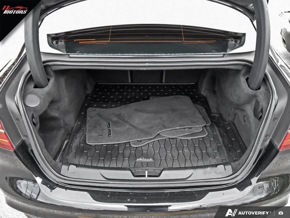 2020 Jaguar XE - Image 7 of 20
