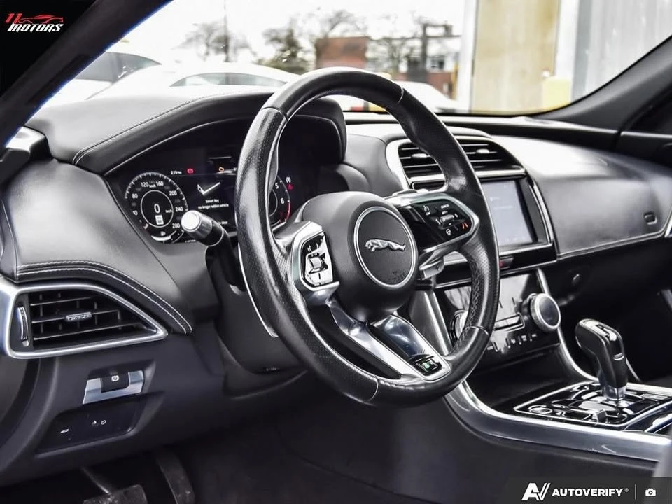 2020 Jaguar XE - Image 15 of 20