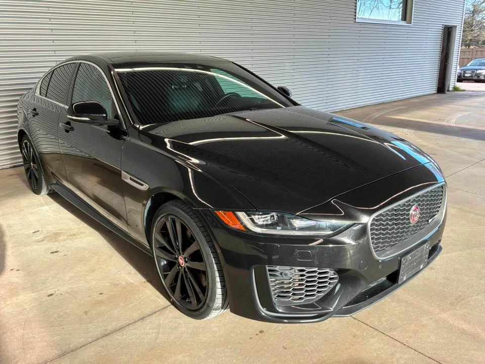 2020 Jaguar XE - Image 3 of 13