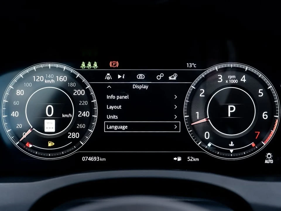 2020 Jaguar XE - Image 12 of 20