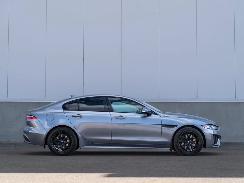 2020 Jaguar XE - Image 5 of 20
