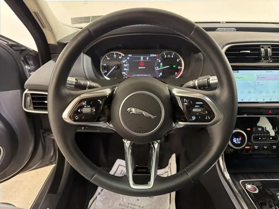2020 Jaguar XE - Image 11 of 20