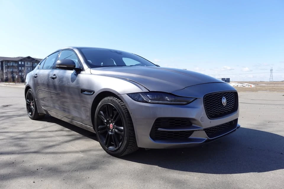 2020 Jaguar XE - Image 19 of 19