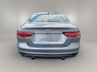 2020 Jaguar XE - Image 16 of 19