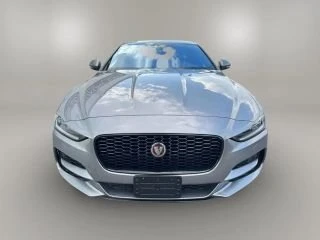 2020 Jaguar XE - Image 9 of 19