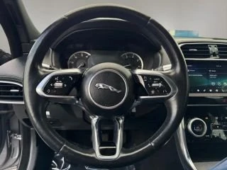 2020 Jaguar XE - Image 3 of 19