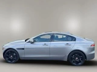2020 Jaguar XE - Image 12 of 19