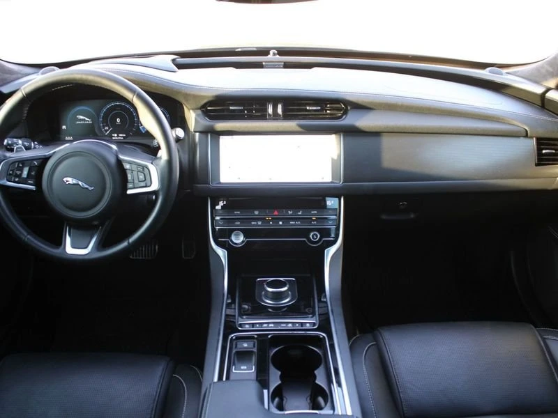2020 Jaguar X260 XF - Image 9 of 18