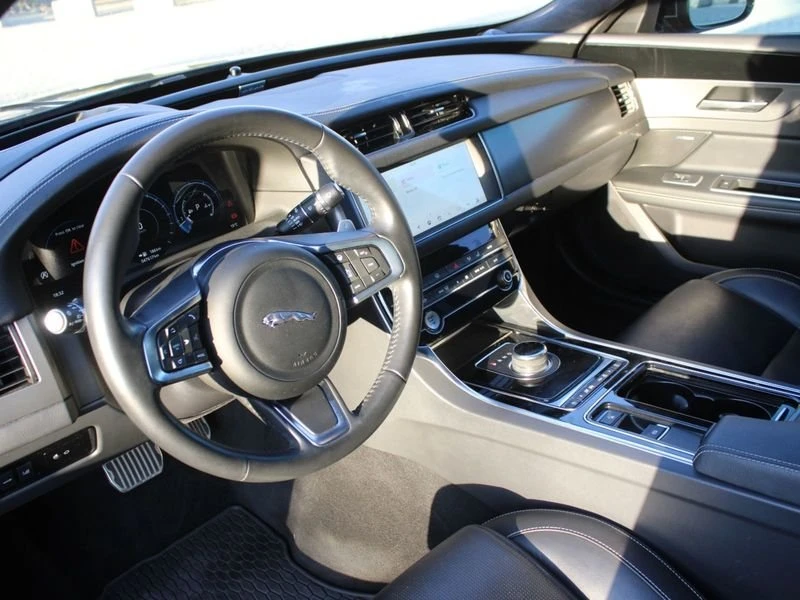 2020 Jaguar X260 XF - Image 6 of 18