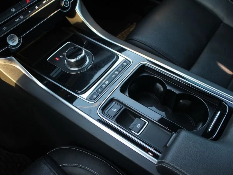 2020 Jaguar X260 XF - Image 13 of 18