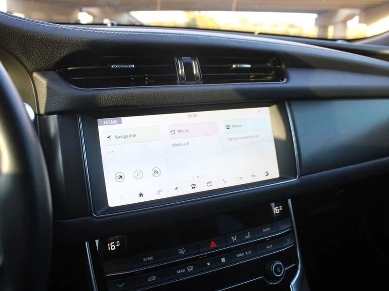 2020 Jaguar X260 XF - Image 10 of 18