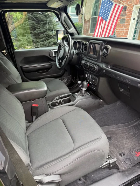 2020 Jeep JL Wrangler - Image 9 of 13