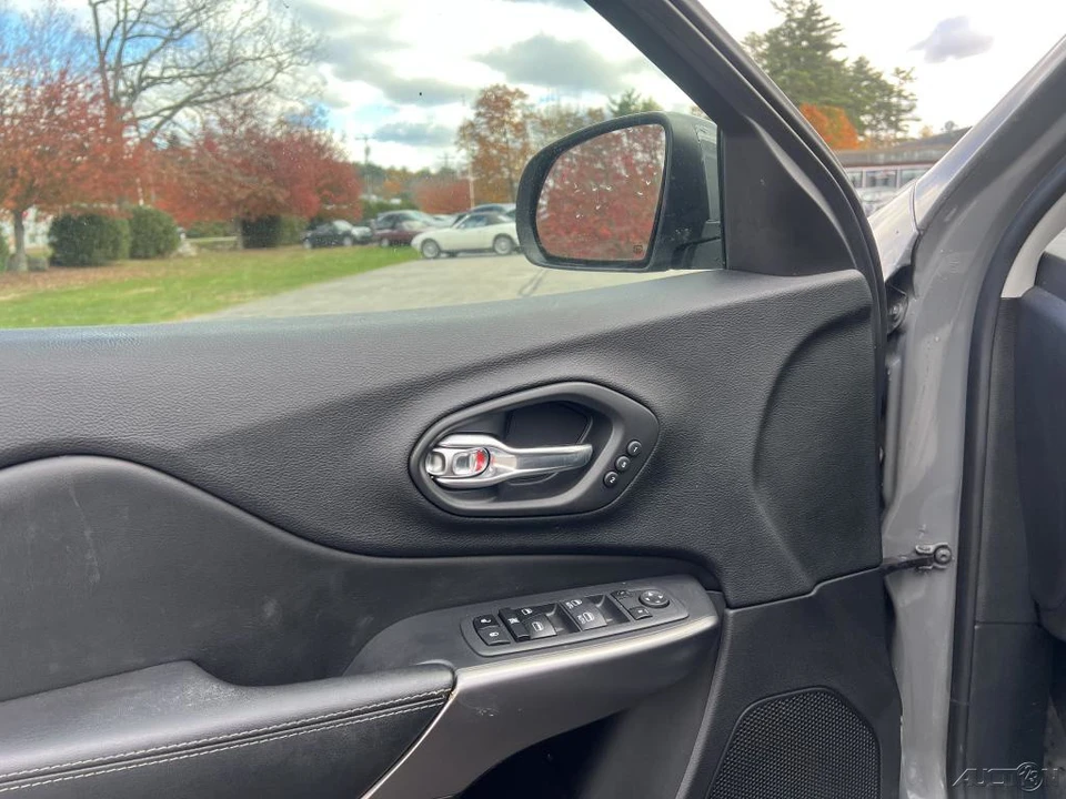 2020 Jeep KL Cherokee - Image 11 of 12