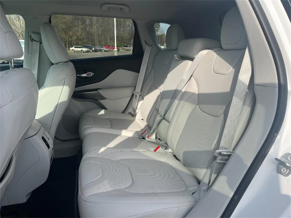 2020 Jeep KL Cherokee - Image 19 of 31