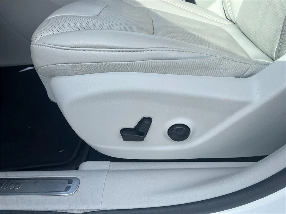 2020 Jeep KL Cherokee - Image 31 of 31