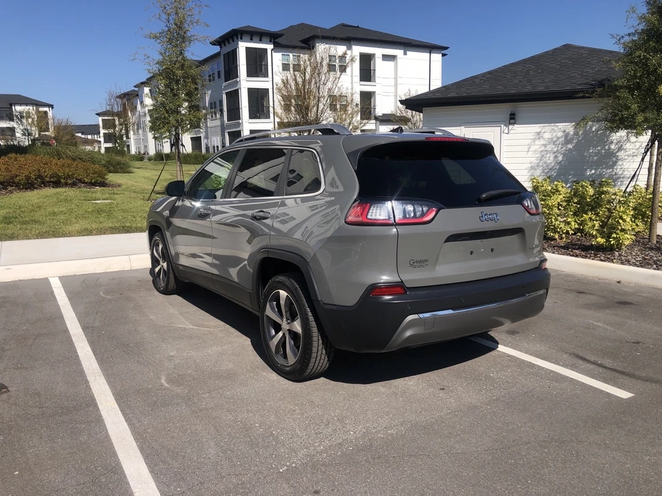 2020 Jeep KL Cherokee - Image 4 of 14