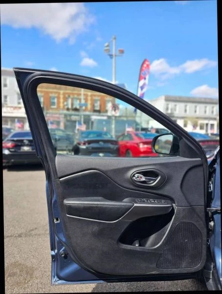 2020 Jeep KL Cherokee - Image 10 of 12