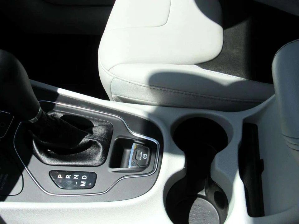 2020 Jeep KL Cherokee - Image 11 of 12