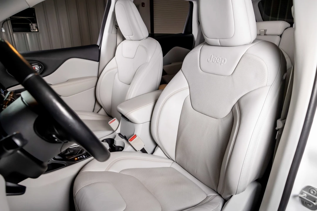 2020 Jeep KL Cherokee - Image 5 of 12