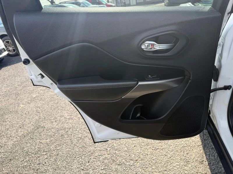2020 Jeep KL Cherokee - Image 11 of 12