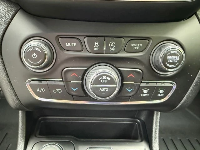2020 Jeep KL Cherokee - Image 25 of 31