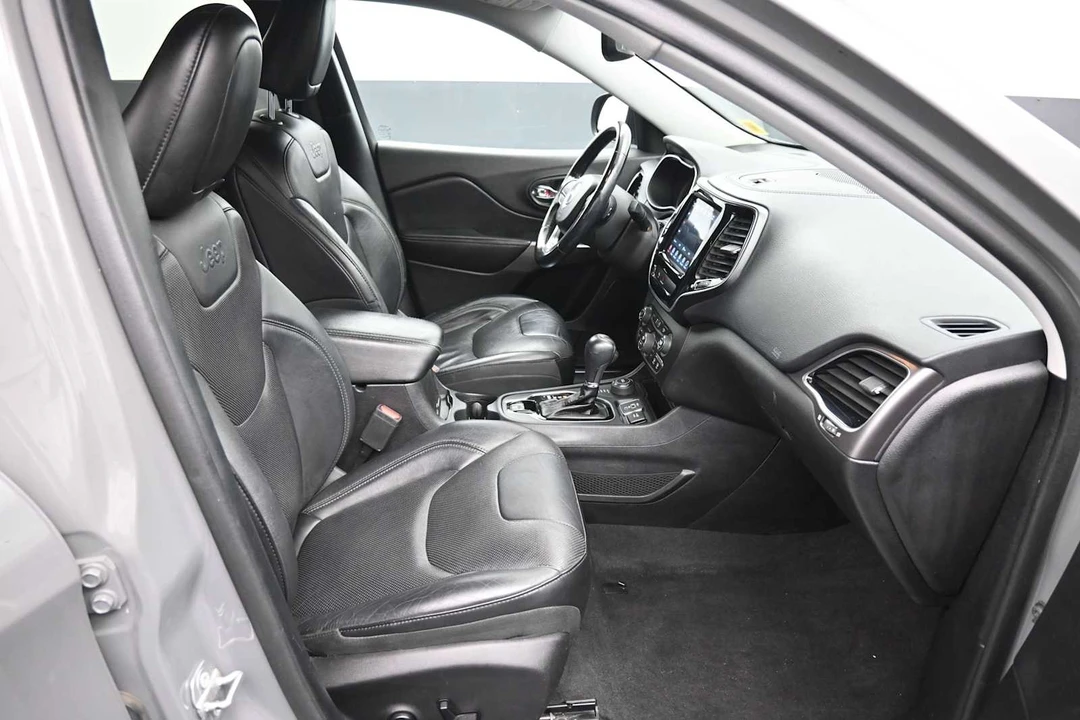 2020 Jeep KL Cherokee - Image 25 of 31
