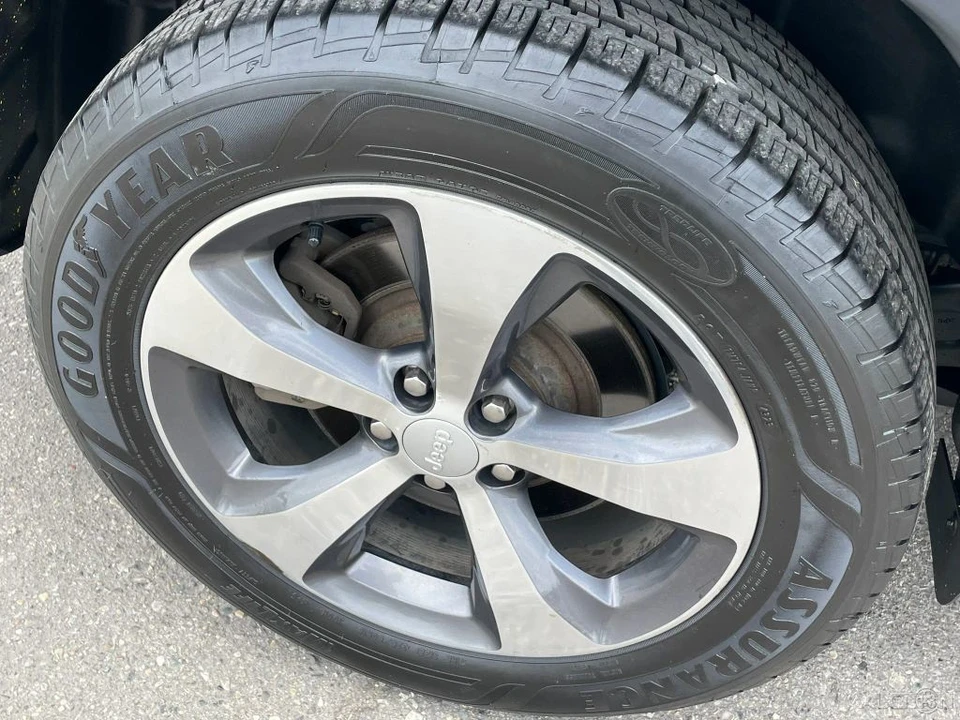 2020 Jeep KL Cherokee - Image 11 of 24