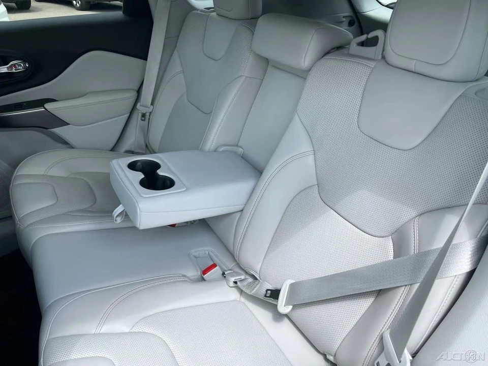 2020 Jeep KL Cherokee - Image 19 of 24