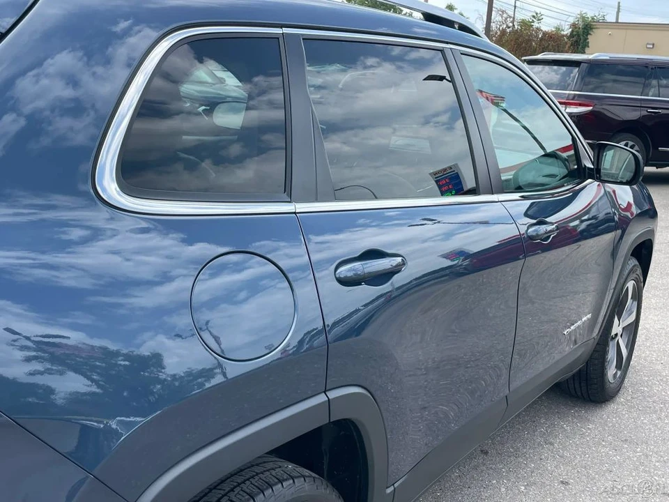 2020 Jeep KL Cherokee - Image 13 of 24