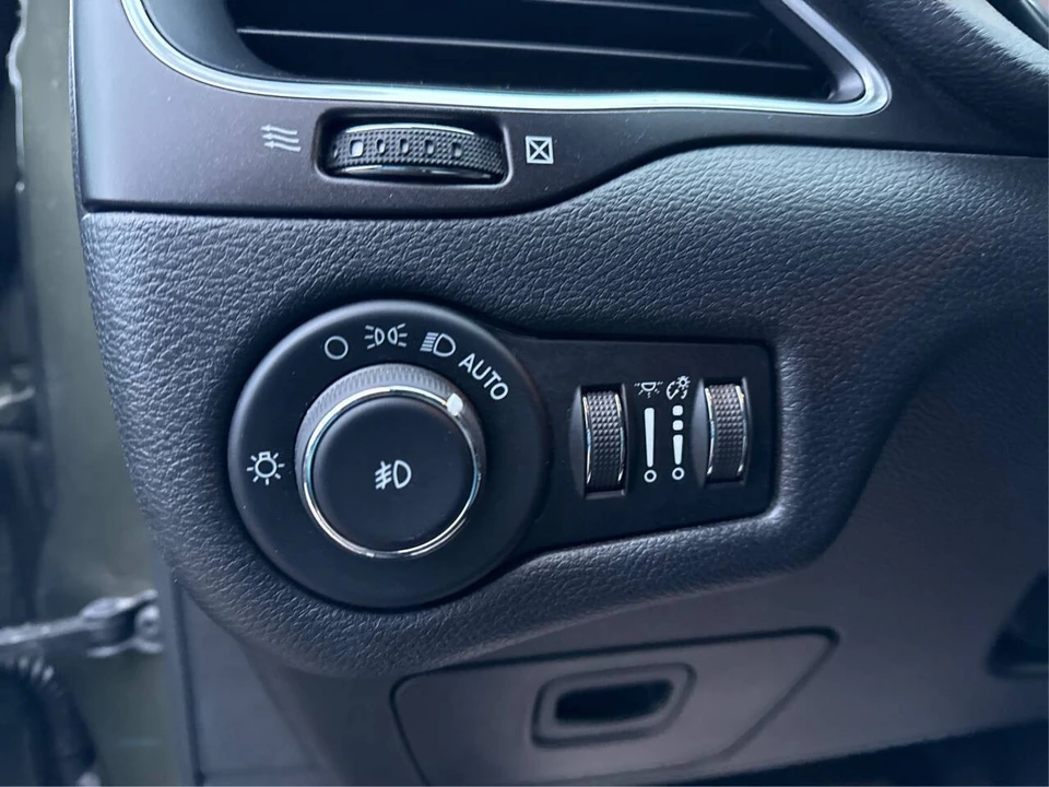 2020 Jeep KL Cherokee - Image 18 of 21