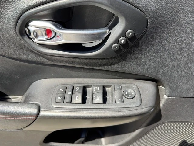 2020 Jeep KL Cherokee - Image 12 of 31
