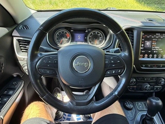 2020 Jeep KL Cherokee - Image 20 of 31