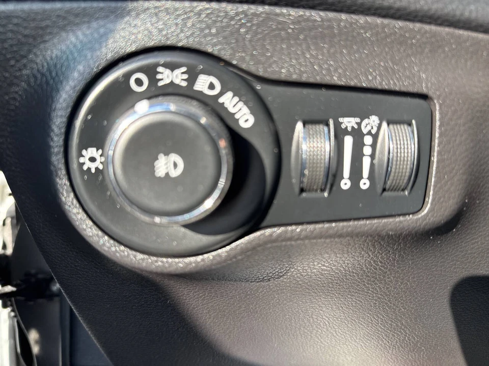 2020 Jeep Compass - Image 18 of 21