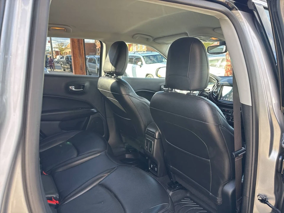 2020 Jeep Compass - Image 17 of 21