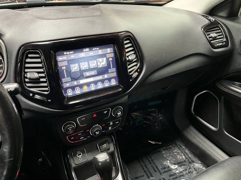 2020 Jeep Compass - Image 18 of 21