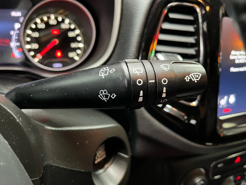 2020 Jeep Compass - Image 15 of 21