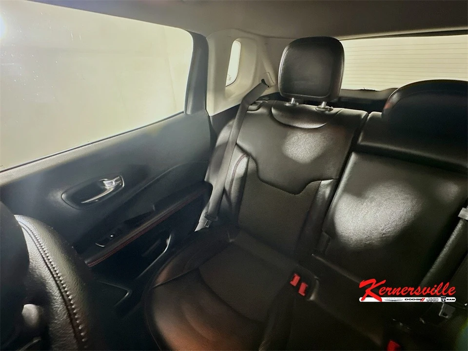 2020 Jeep Compass - Image 12 of 21