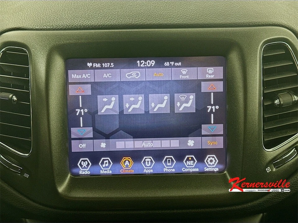 2020 Jeep Compass - Image 18 of 21