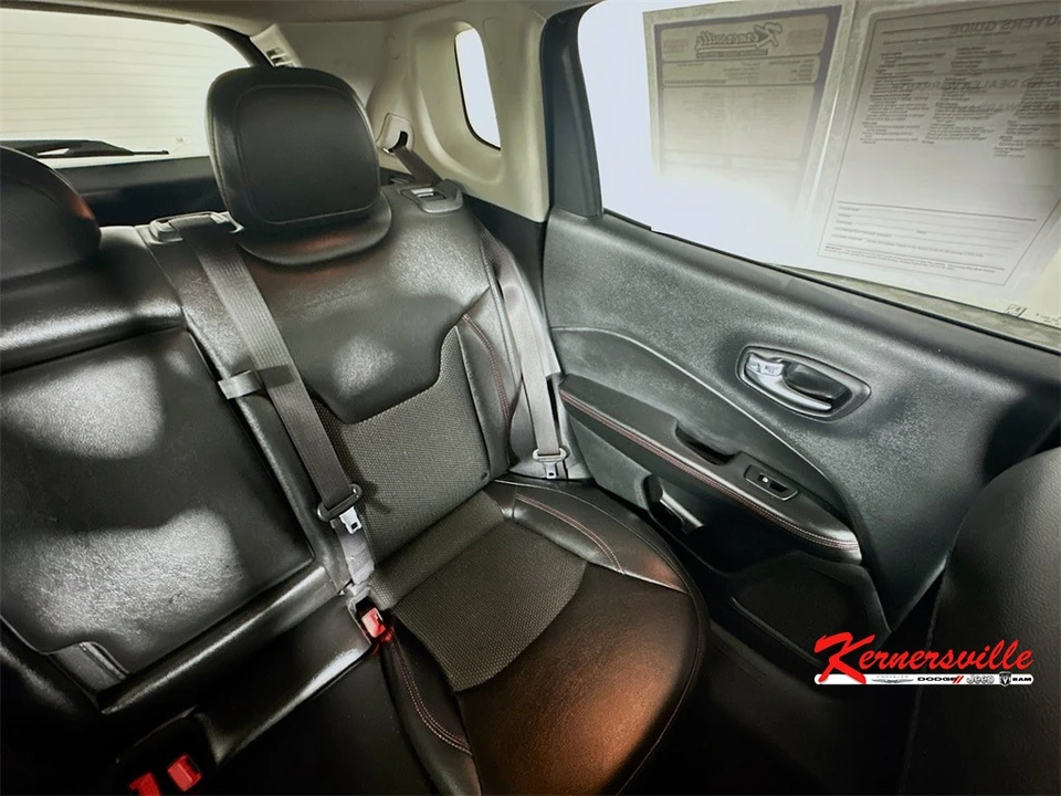2020 Jeep Compass - Image 14 of 21