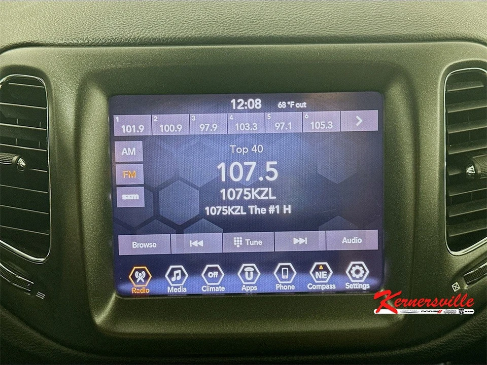 2020 Jeep Compass - Image 17 of 21