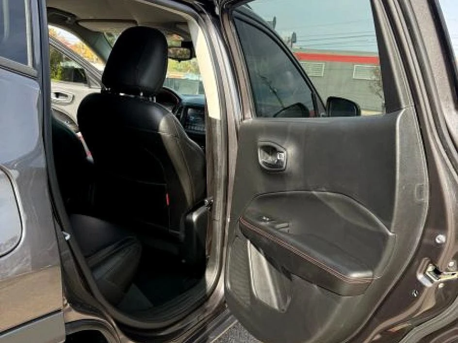 2020 Jeep Compass - Image 19 of 21