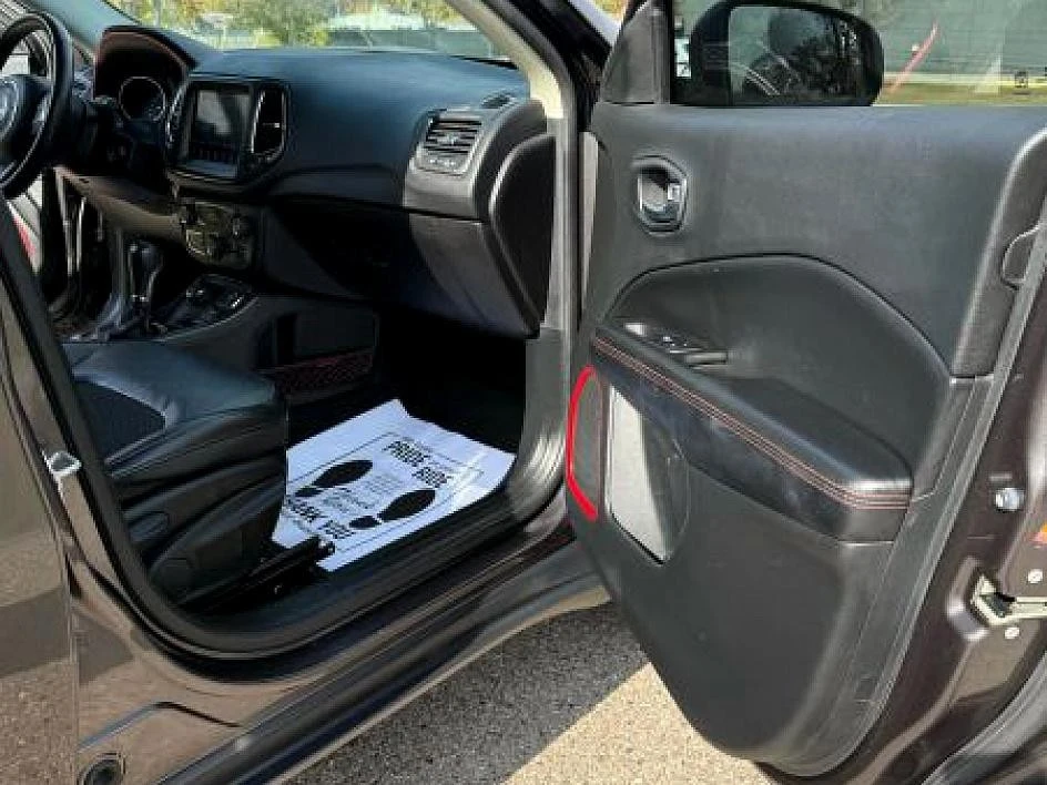 2020 Jeep Compass - Image 17 of 21