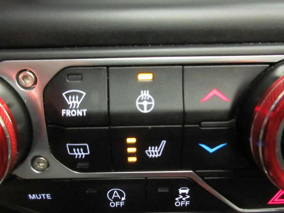 2020 Jeep JT Gladiator - Image 14 of 20