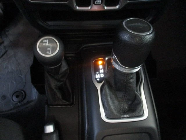 2020 Jeep JT Gladiator - Image 5 of 8
