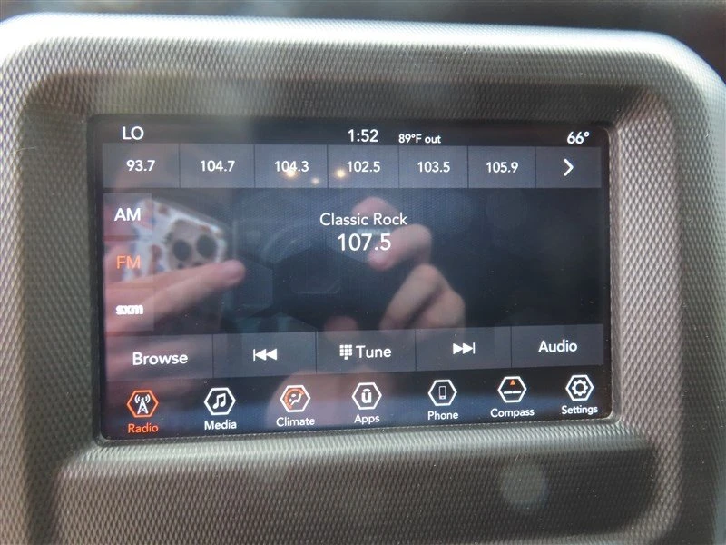 2020 Jeep JT Gladiator - Image 13 of 20