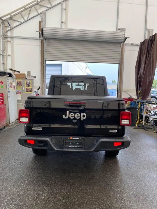 2020 Jeep JT Gladiator - Image 8 of 11