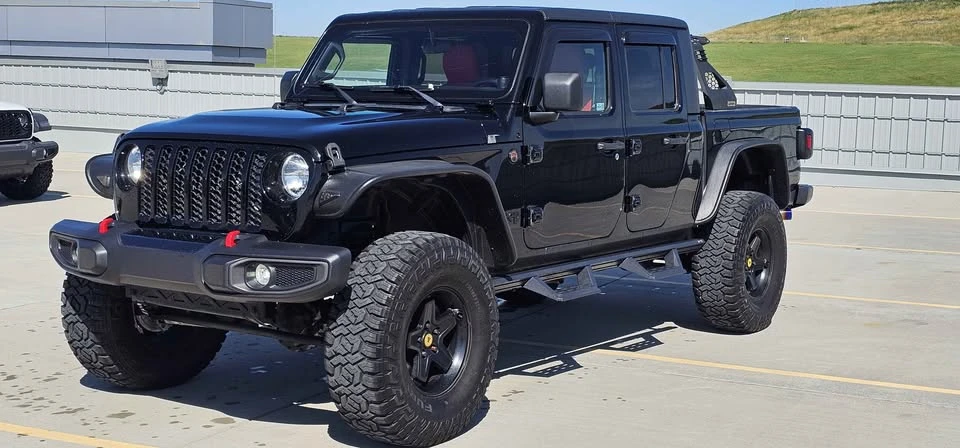2020 Jeep JT Gladiator - Image 2 of 18