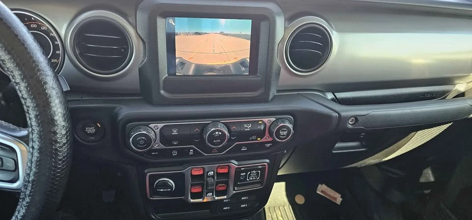 2020 Jeep JT Gladiator - Image 12 of 18